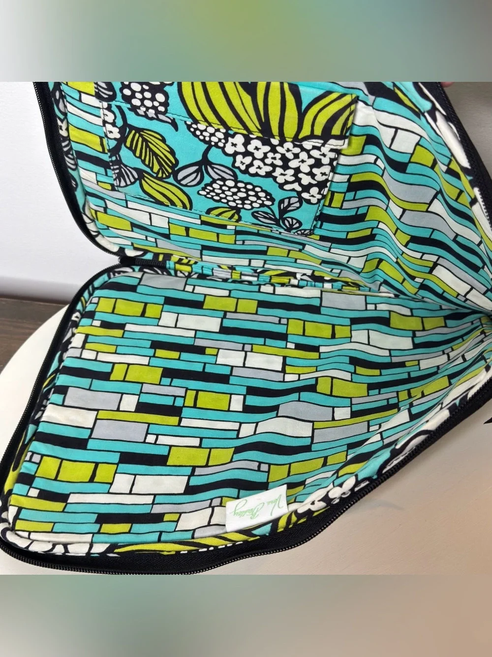 Vera Bradley Laptop Computer Sleeve Island Blooms